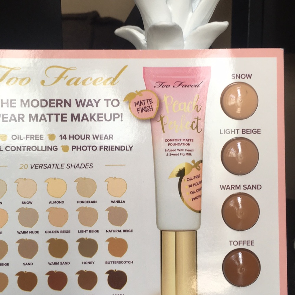 Laura mercier setting & other Foundation Samples